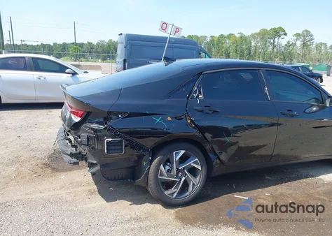 2025 Hyundai Elantra Sel Sport z USA, uszkodzony, nr VIN KMHLM4DG9SU972767